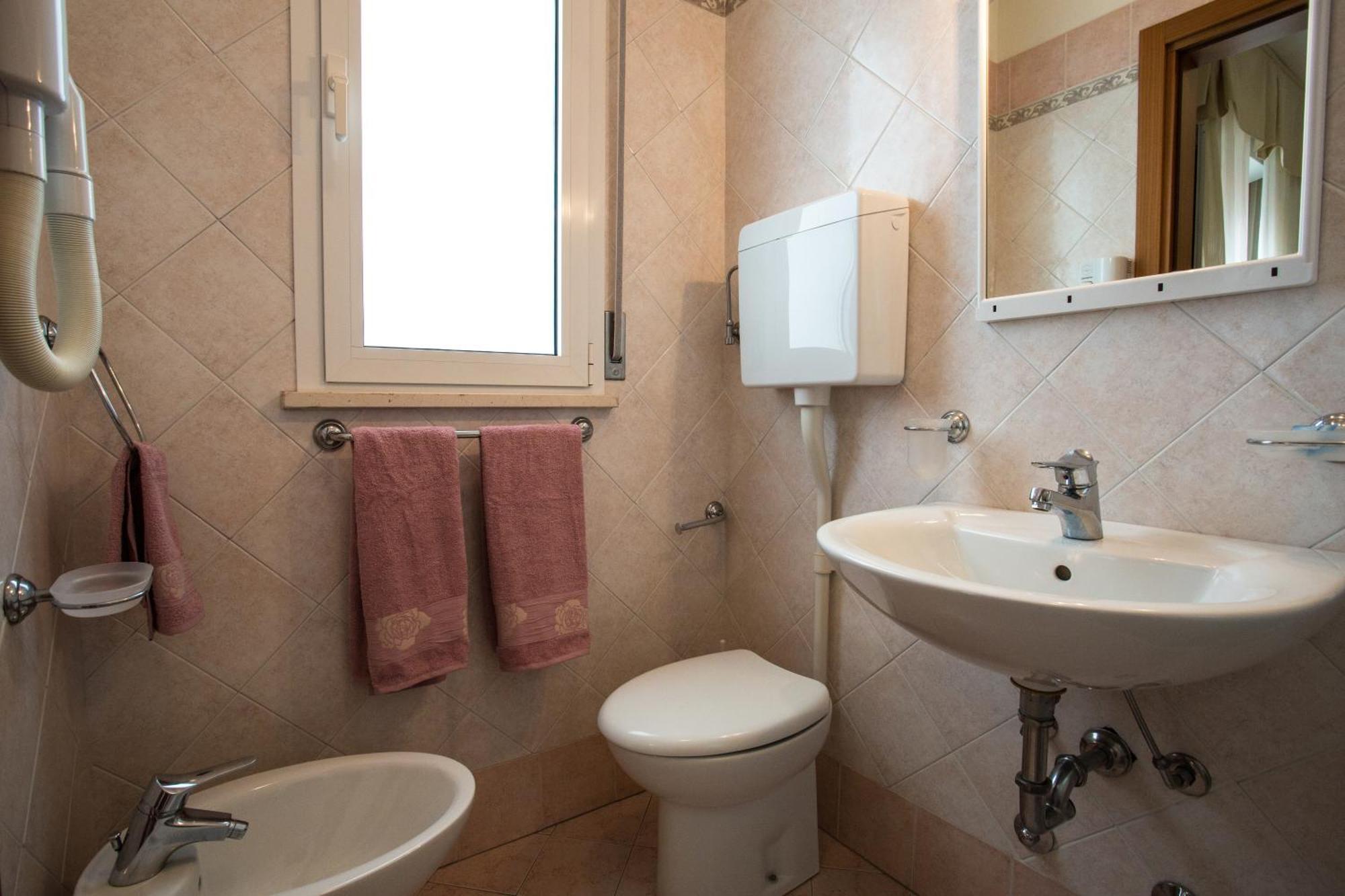 Villa Zavatta "B&B - Rooms & Apartments" 벨레지아아지마리나 객실 사진