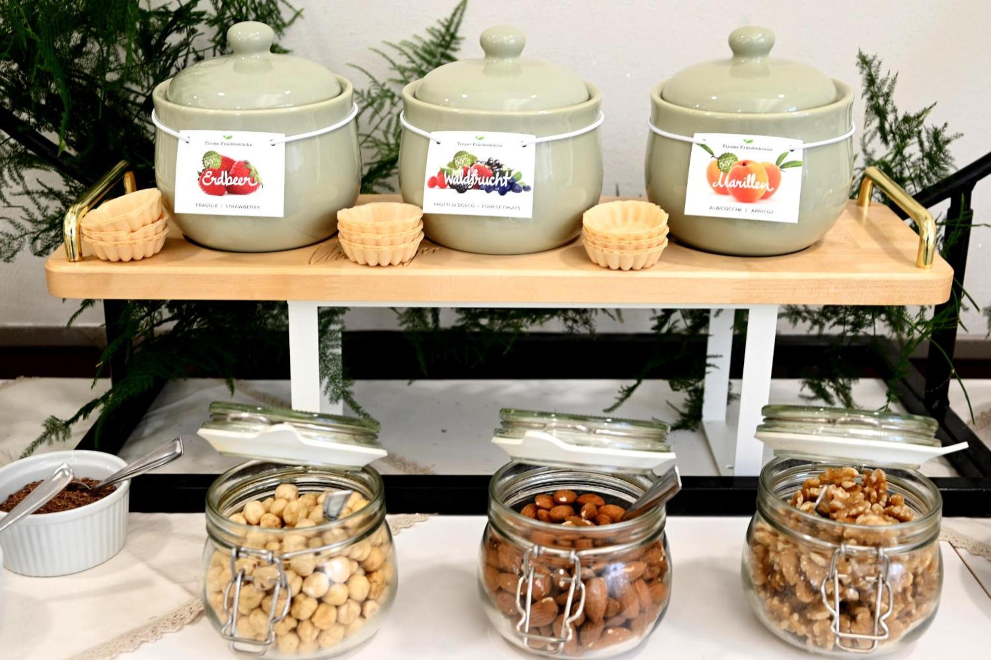 Villa Zavatta "B&B - Rooms & Apartments" 벨레지아아지마리나 외부 사진