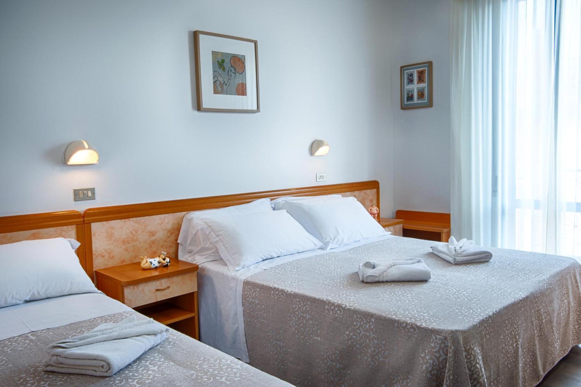 Villa Zavatta "B&B - Rooms & Apartments" 벨레지아아지마리나 외부 사진